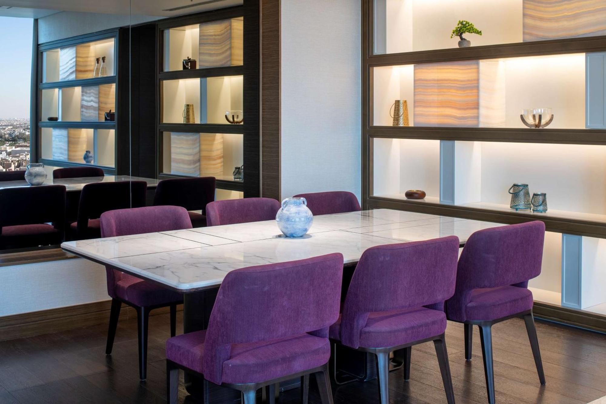 Doubletree Suites By Hilton - Riyadh Financial District Buitenkant foto