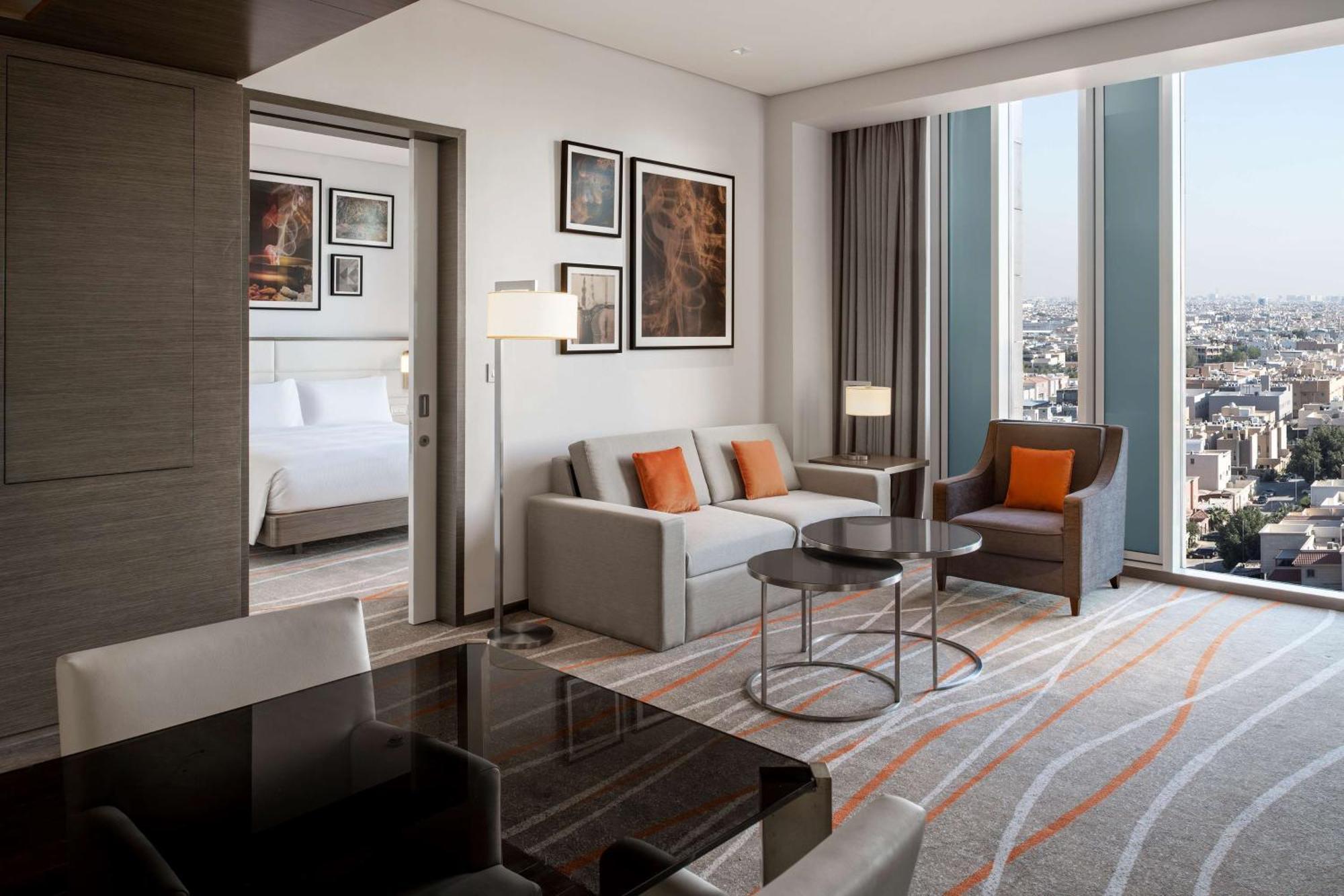 Doubletree Suites By Hilton - Riyadh Financial District Buitenkant foto
